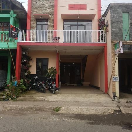 Labella Homestay Syariah Dieng Banjarnegara Экстерьер фото